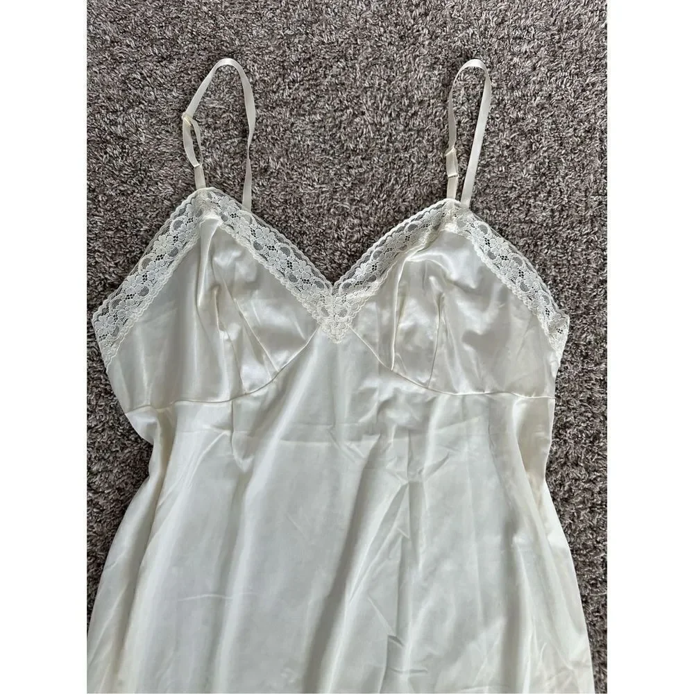 vintage vanity fair cream lace trim slip lingerie nightgown dress size 40 - Picture 2 of 6